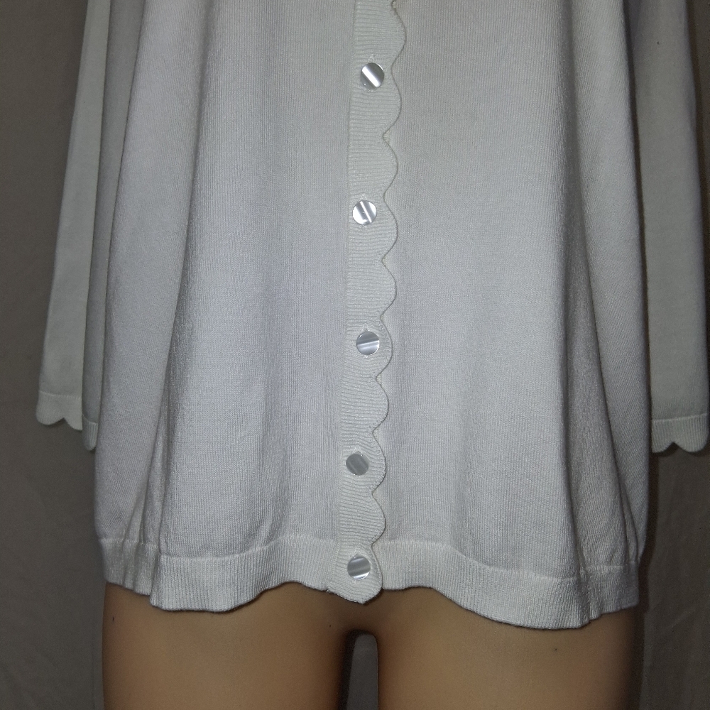 Talbots Plus Petite Women Size 2XP White Scalloped Button-Down Shirt - Picture 11 of 16